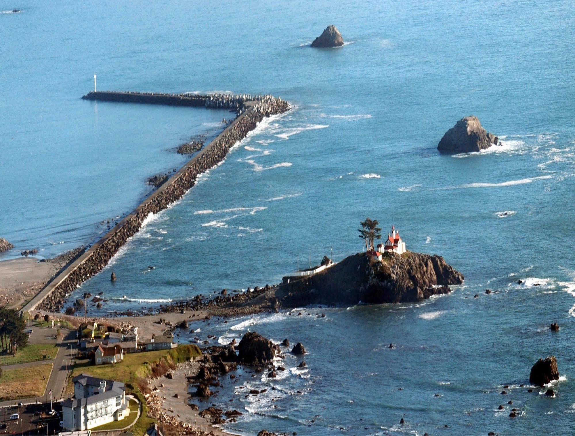 Oceanfront Lodge Crescent City Exterior foto